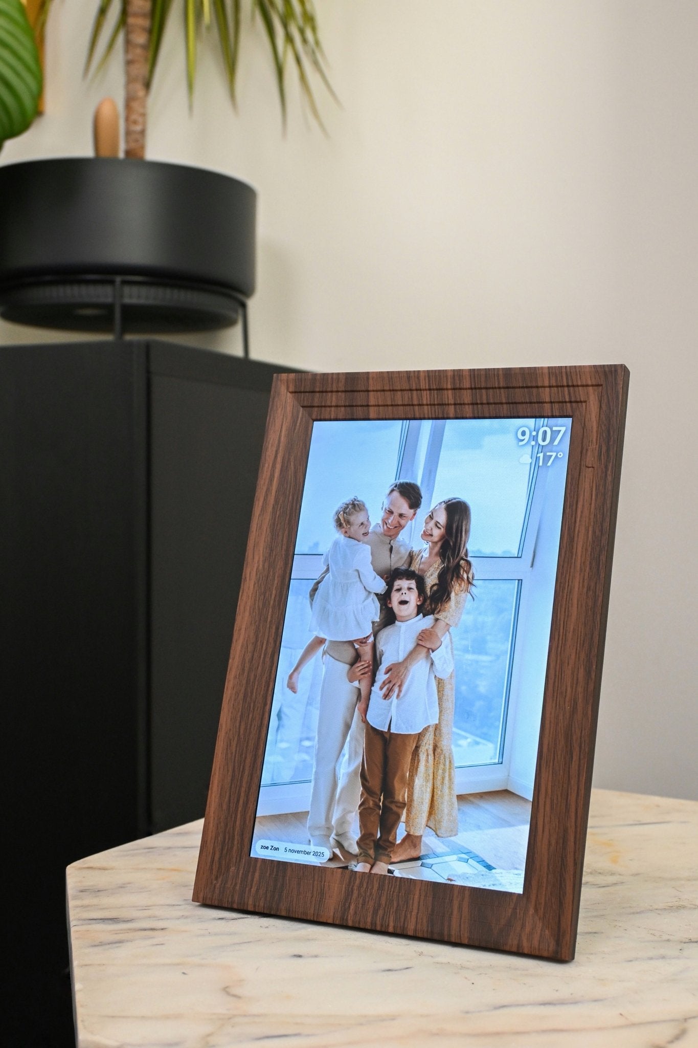 UMBRION - Digitale fotolijst - 10.1" - Bruin houtlook